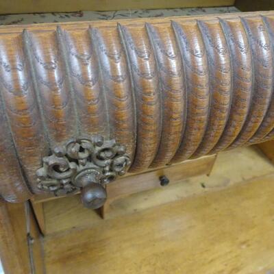 LOT 14 Skandia Furniture Convertible Antique Dresser Desk