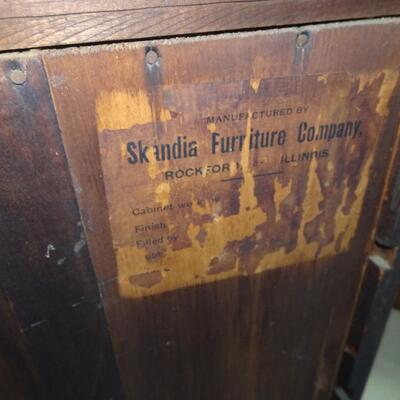LOT 14 Skandia Furniture Convertible Antique Dresser Desk