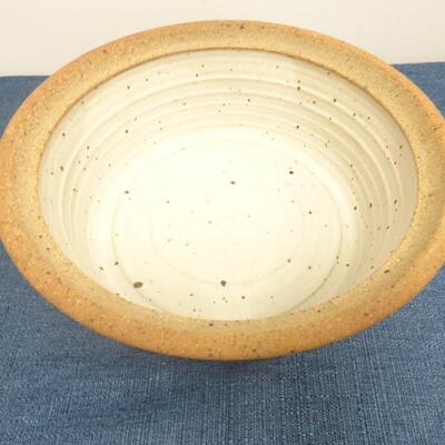 LOT 18. Vintage Pottery