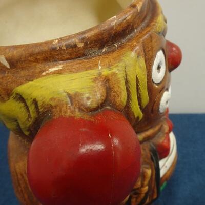 LOT 19. VINTAGE HOBO COOKIE JAR