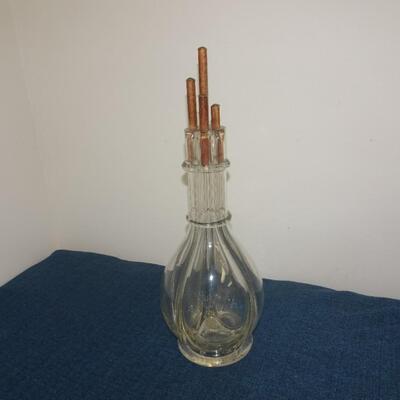 LOT 20 VINTAGE LICOR OR WINE GLASS FOUR SECTION DECANTER MADE IN FRANCE