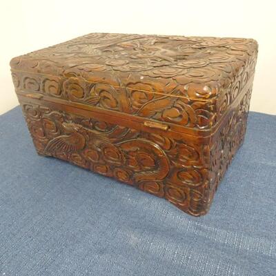 LOT 22. WOOD CARVED BOX AND CAST IRON