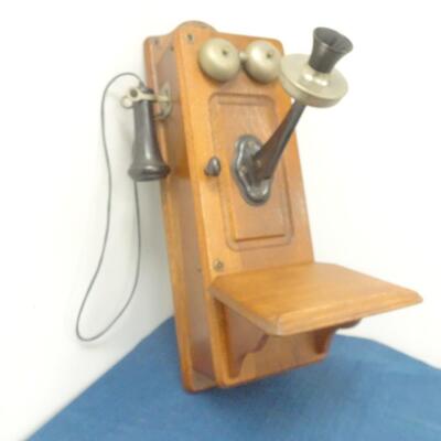 LOT 23 VINTAGE WALL PHONE