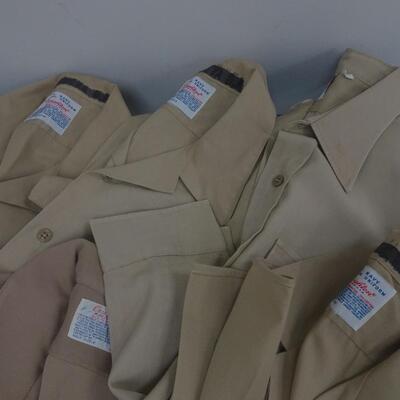 LOT 27. US NAVY UNIFORMS