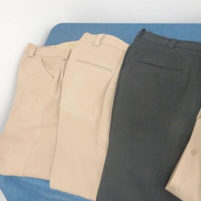 LOT 27. US NAVY UNIFORMS