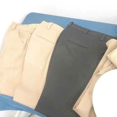 LOT 27. US NAVY UNIFORMS