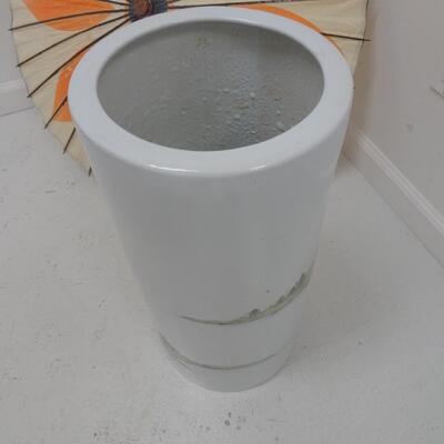 LOT 31  PORCELAIN UMBRELLA STAND AND UMBRELLA