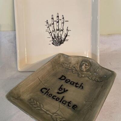 ST HALLOWEEN THEME PLATES