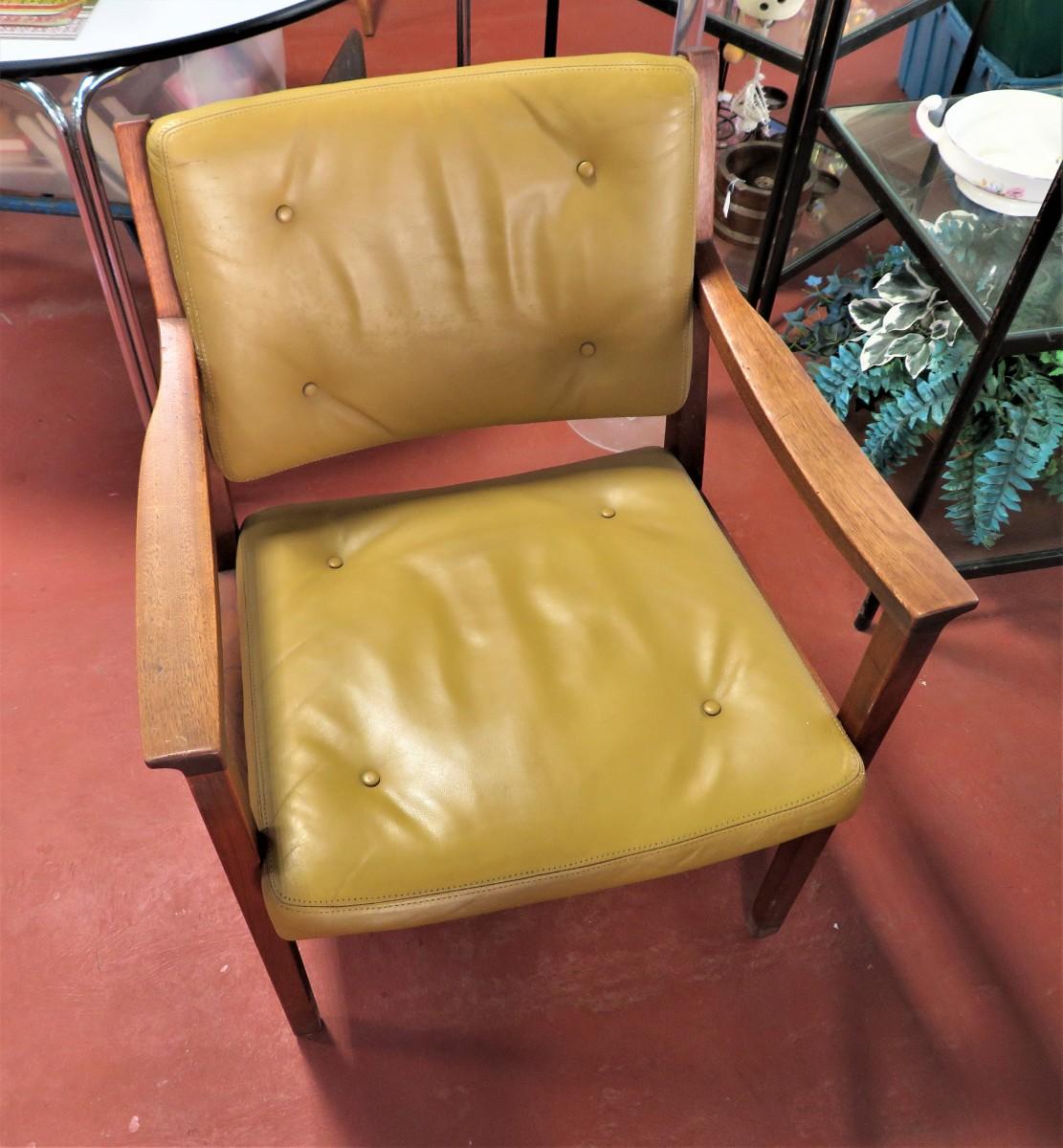 Gunlocke 2024 chair craigslist