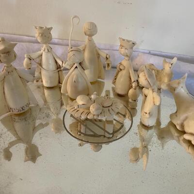 ST VINTAGE ITALIAN NATIVITY FIGURES