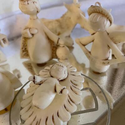 ST VINTAGE ITALIAN NATIVITY FIGURES