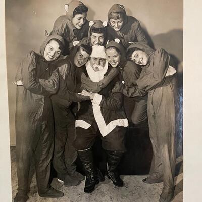 ST BLACK & WHITE HOLIDAY PHOTO
