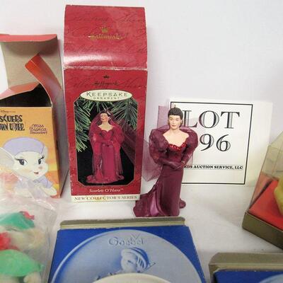 Christmas Lot, Hallmark Ornaments, Rescue Down Under, Goebel Bisque Medallions, Dept 56 Clip On Bear Ornament