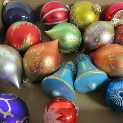 Lot of Older Glass Christmas Ornaments Including Glass Bird See Photos