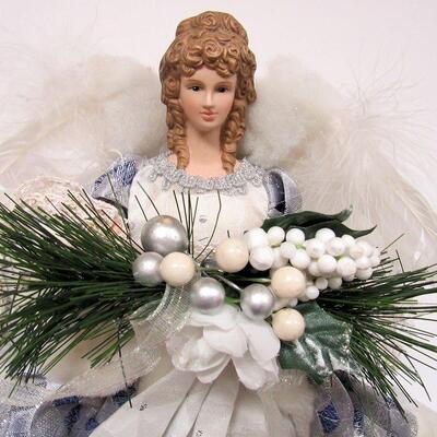 Pretty Angel Christmas Tree Topper