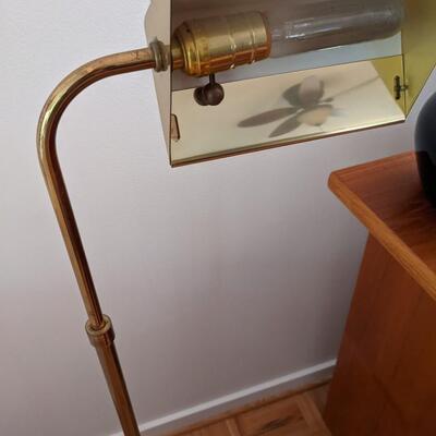 Extendable Gold Tone Bedside / Office / Den Floor lamp
