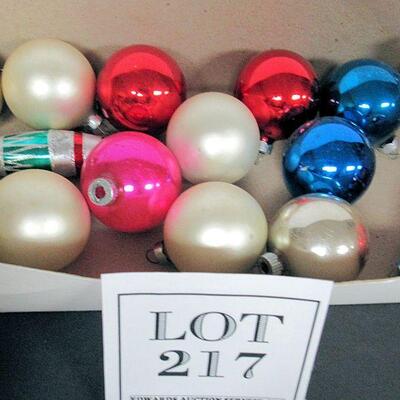 Lot of Older Christmas Ornaments