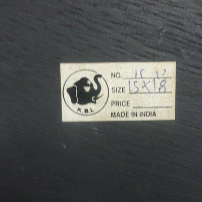 LOT 33.  INLAY WOOD TIGER ART