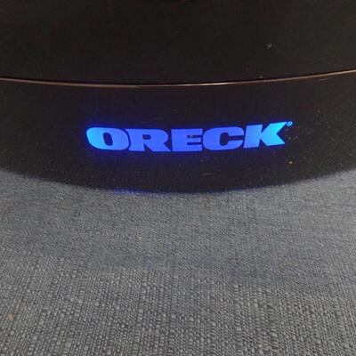LOT 39. ORECK XL AIR 16 DUAL MAX AIR PURIFIER TRUMAN CELL FILTRATION (TESTED WORKS FINE)