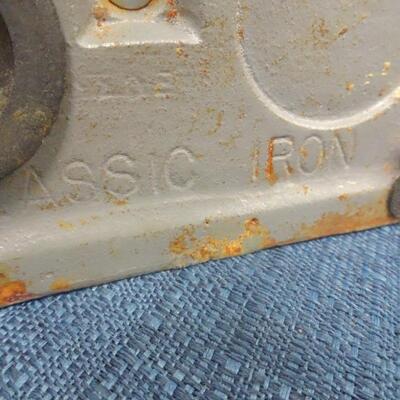 LOT 44. VINTAGE CAST IRON BANK UNCLE SAM