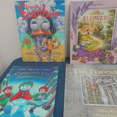 LOT 45. COLLECTION OF CHILDREN'S BOOKS