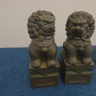 LOT 47. ASIAN HOME DECOR