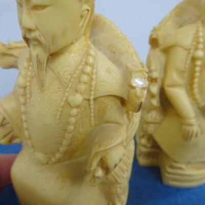 LOT 47. ASIAN HOME DECOR