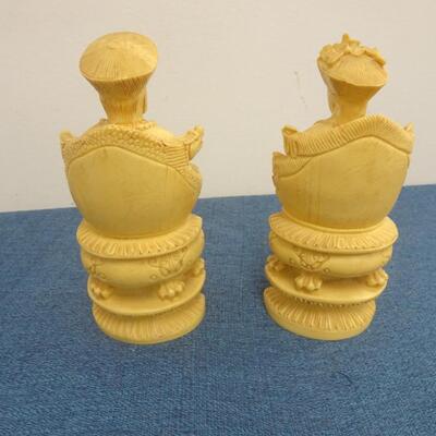 LOT 47. ASIAN HOME DECOR