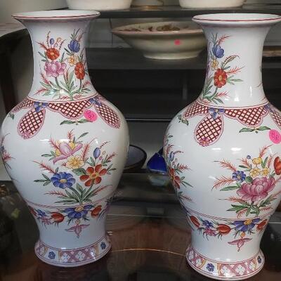 Two Chelsea House Vases
