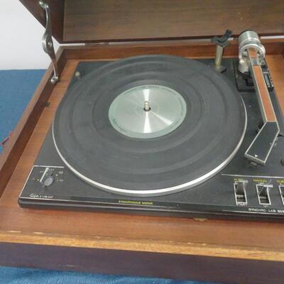 LOT 62.  VINTAGE GARRARD TURNTABLE (PARTS ONLY)