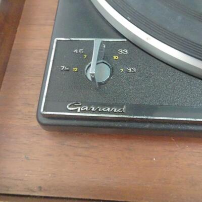 LOT 62.  VINTAGE GARRARD TURNTABLE (PARTS ONLY)
