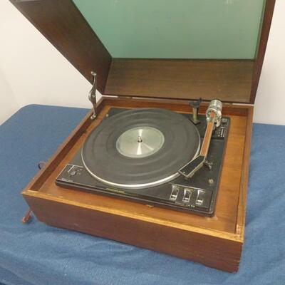 LOT 62.  VINTAGE GARRARD TURNTABLE (PARTS ONLY)