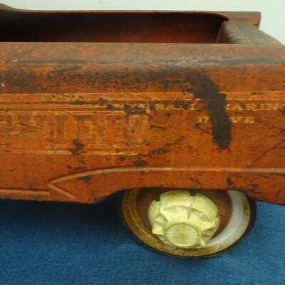 LOT 70  VINTAGE AMF FIRE CHIEF PEDAL CAR