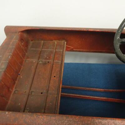 LOT 70  VINTAGE AMF FIRE CHIEF PEDAL CAR