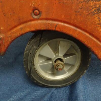 LOT 70  VINTAGE AMF FIRE CHIEF PEDAL CAR