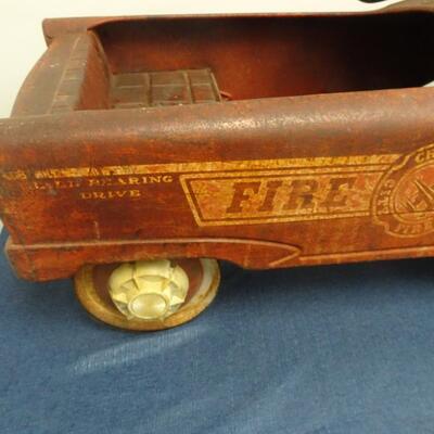 LOT 70  VINTAGE AMF FIRE CHIEF PEDAL CAR