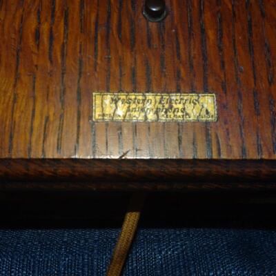 LOT 77  VINTAGE WESTERN ELECTRIC PHONE