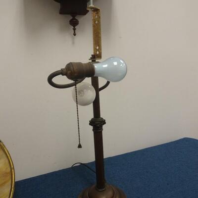 LOT 80 ANTIQUE SLAG PANEL LAMP