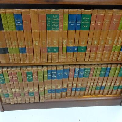 LOT 81  GREAT BOOKS OF THE WESTERN WORLD SET  ENCYCLOPEDIA BRITANNICA INC. SET OF 54