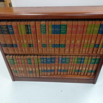 LOT 81  GREAT BOOKS OF THE WESTERN WORLD SET  ENCYCLOPEDIA BRITANNICA INC. SET OF 54
