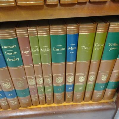 LOT 81  GREAT BOOKS OF THE WESTERN WORLD SET  ENCYCLOPEDIA BRITANNICA INC. SET OF 54