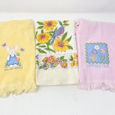 DECORATIVE SPRING HAND TOWELS