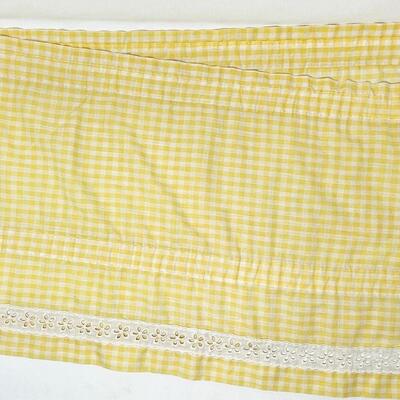 YELLOW GINGHAM CAFE CURTAINS (2)