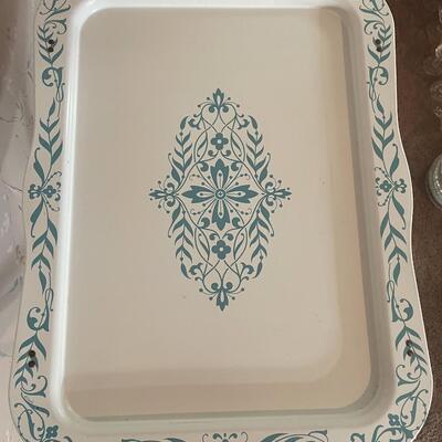 1960 â€œLA VADAâ€ METAL TV TRAY #1