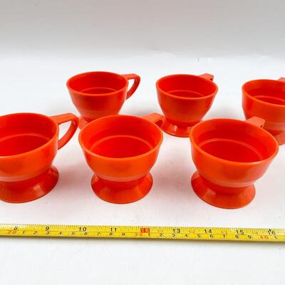 VINTAGE SOLO COZY CUPS & 7 ORANGE HOLDERS