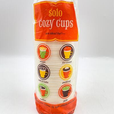 VINTAGE SOLO COZY CUPS & 7 ORANGE HOLDERS