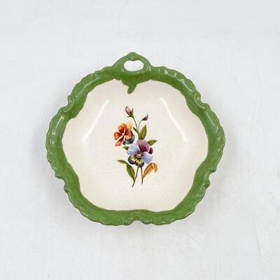 6â€ DECORATIVE PANSY PLATE W/ GREEN TRIM
