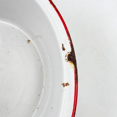 VINTAGE ENAMEL 15â€ BASIN