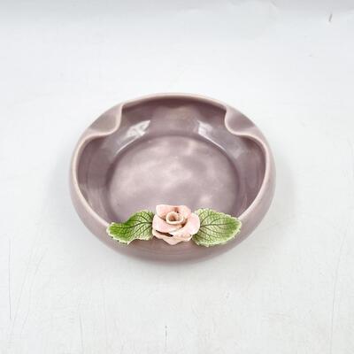 HANDMADE POTTERY 4.5â€ ASHTRAY W/ROSE - SIGNED â€œDORISâ€