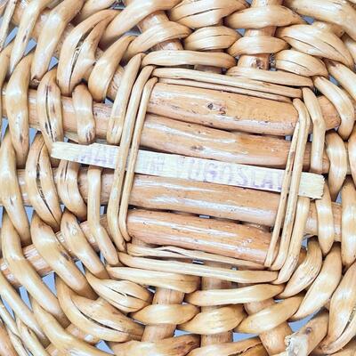 VINTAGE YUGOSLAVIA ROUND WICKER BASKET 13.5â€